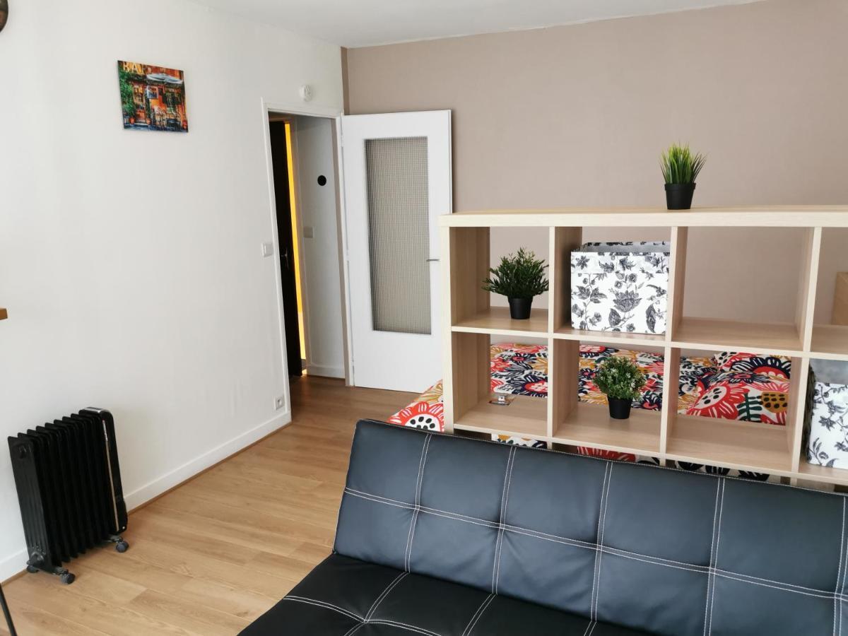 Апартаменты Charmant Studio + Parking Орлеан Экстерьер фото